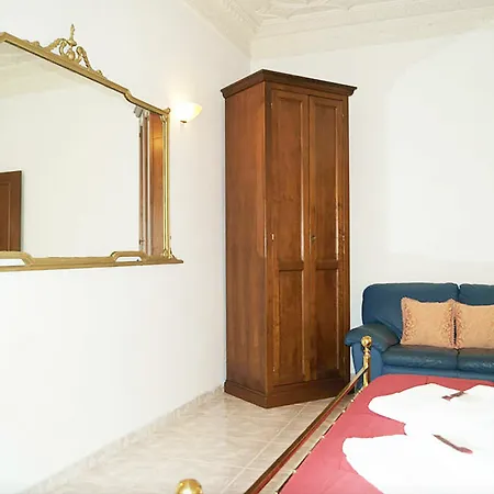 Caterina One O One - Embassy * Rome